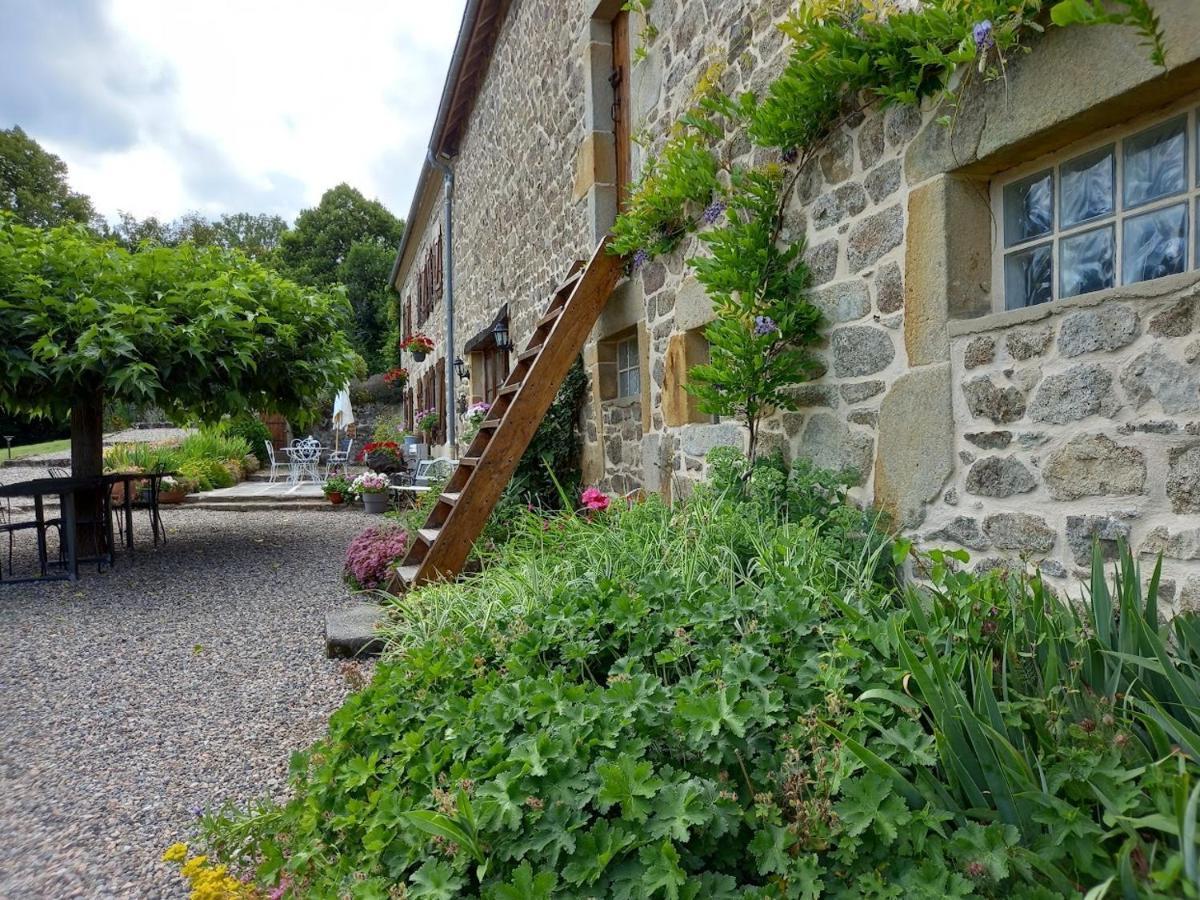 Bed and Breakfast La Belle Ame Saint-Priest-des-Champs Exterior foto
