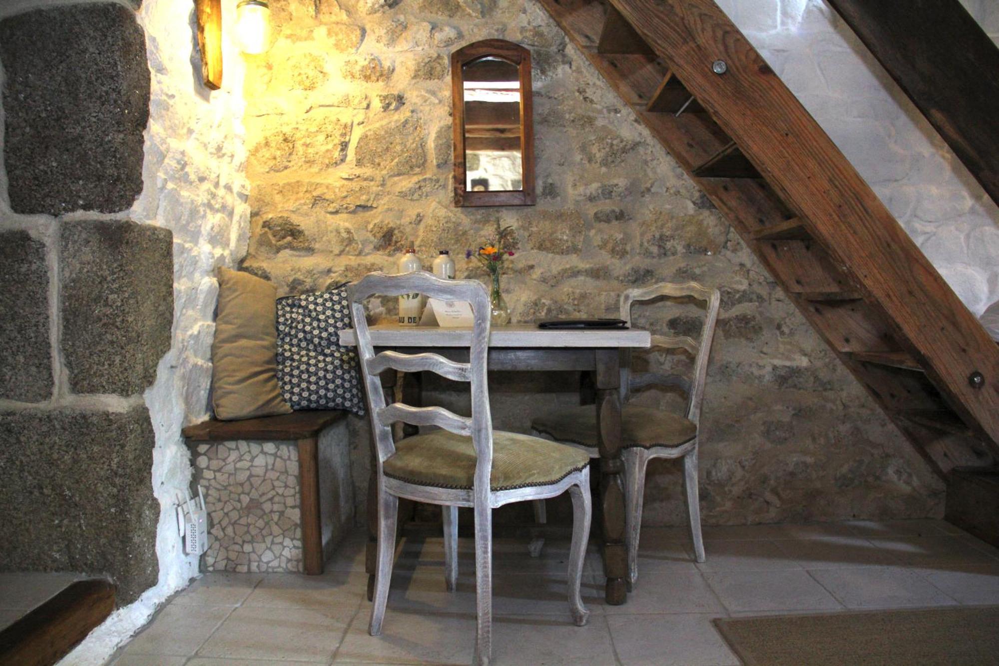 Bed and Breakfast La Belle Ame Saint-Priest-des-Champs Habitación foto