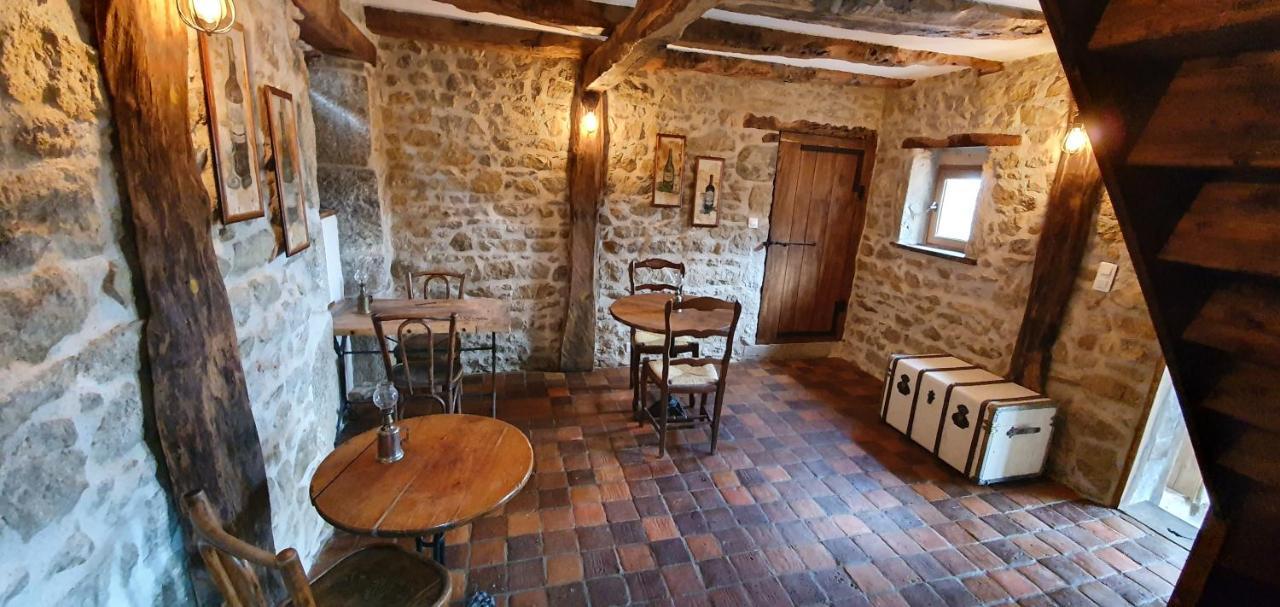Bed and Breakfast La Belle Ame Saint-Priest-des-Champs Exterior foto